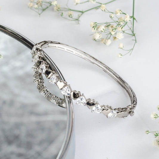 Silver Tender Heart Solitaire Cuff/Kada