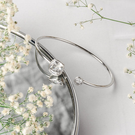 Silver Swiss Cut Solitaire Cuff/Kada