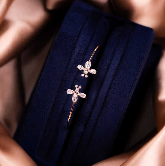 Rose Gold Solitaire Bee Cuff/Kada