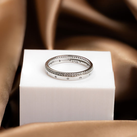 Silver Elegant Zircon Band Ring