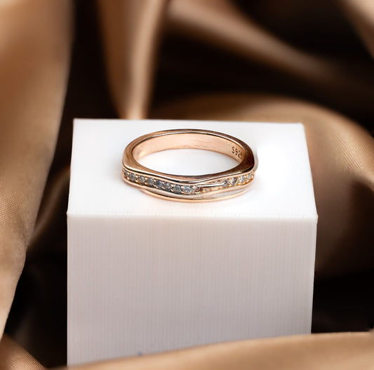 Rose Gold Whisper Band Ring