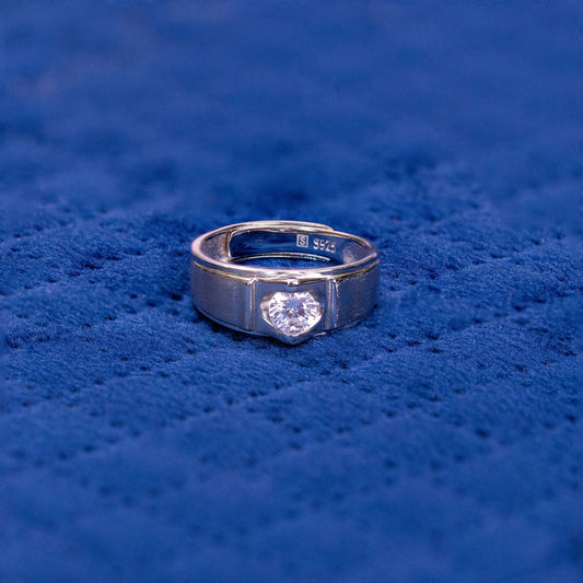 Silver Luxe Horizon Solitaire Ring