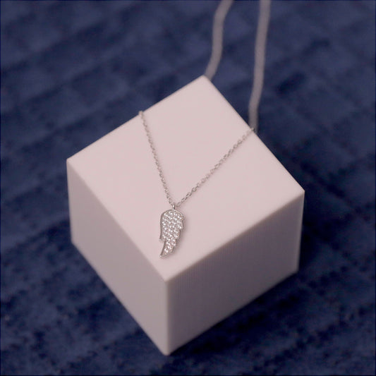 Silver Ignis Pluma Chain Pendant