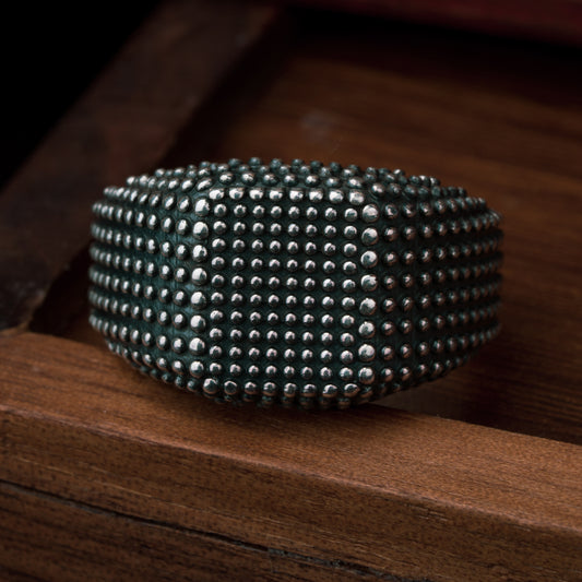 Vintage Textured Embrace Ring