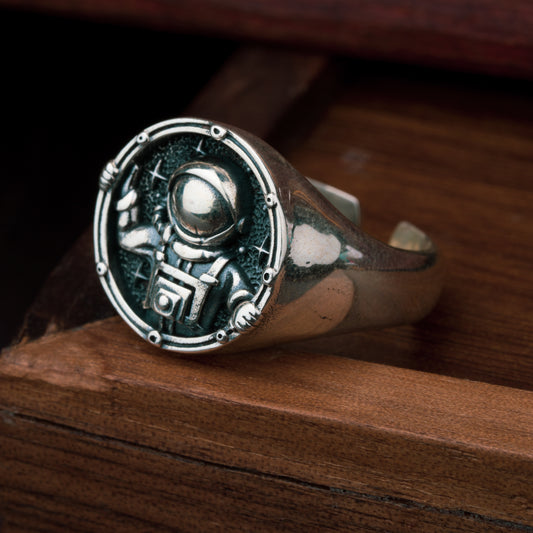 Vintage Astronaut Explorer Ring