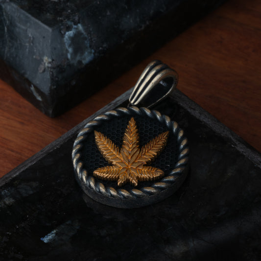 Silver Maple Leaf Pendant