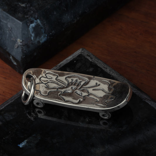 Silver Skull Skateboard Pendant