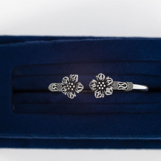 Silver Vintage Bloom Cuff/Kada