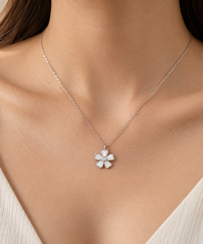 Silver Classic Flower Chain Pendant