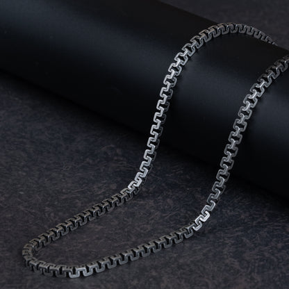 Sturdy Elegance : Silver Men’s oxidised heavy link chain