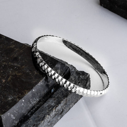 Silver Luster Cuff/Kada