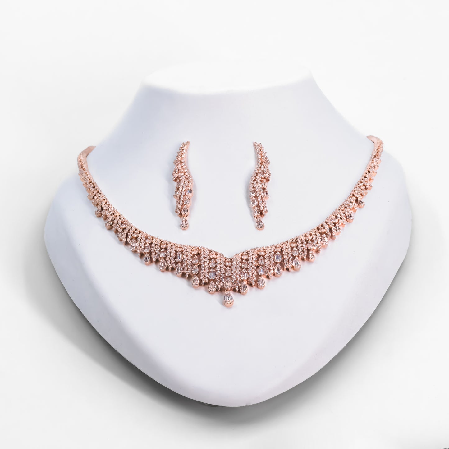 Rose Gold Classic Beauty Necklace Set