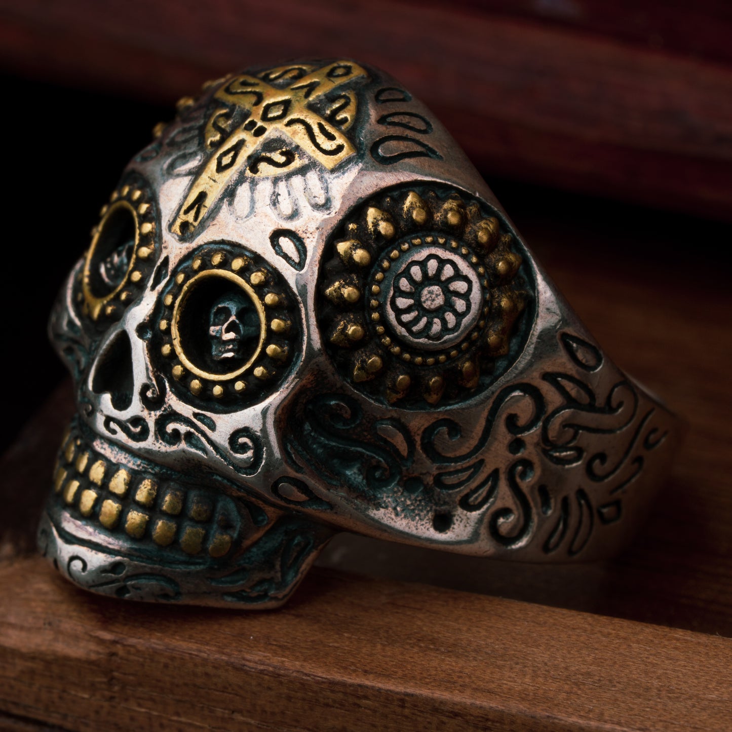 Vintage Rogue Skull Ring