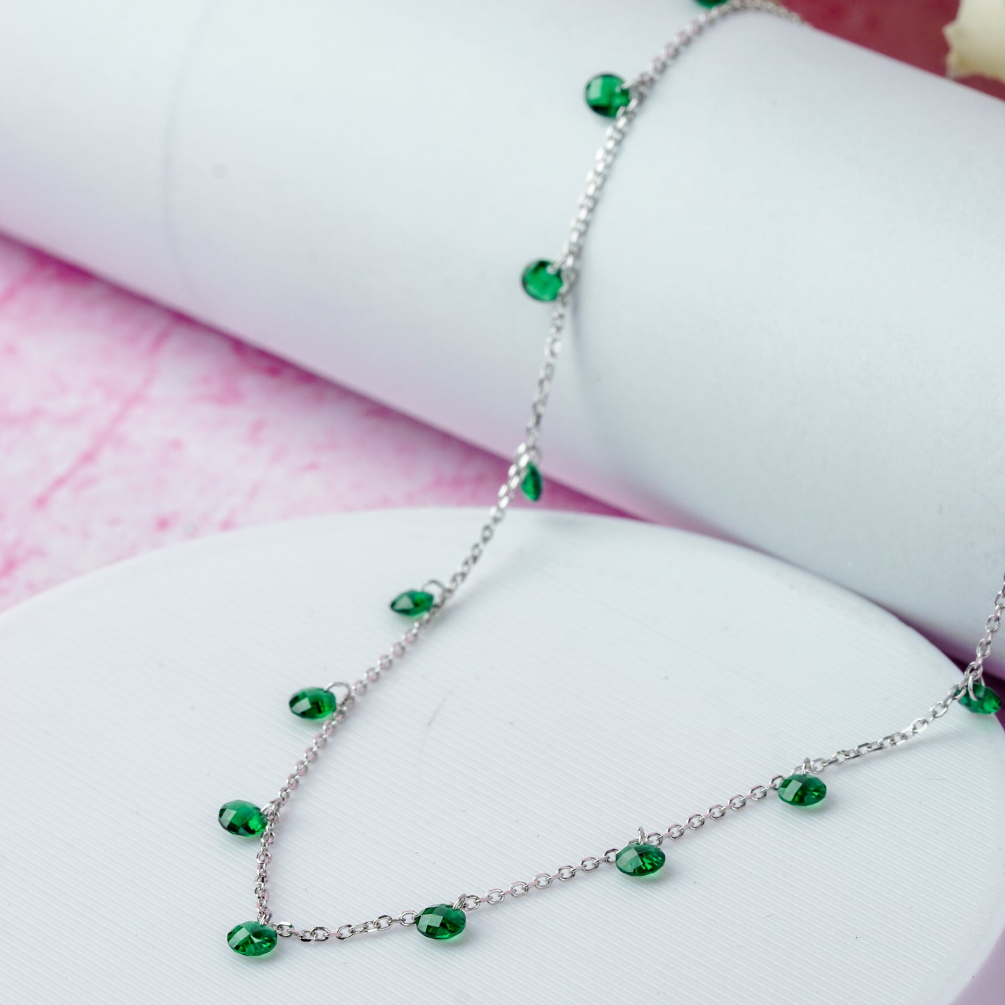 Silver Green Stone Queen's Necklace Chain