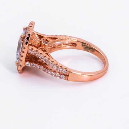 Rose Gold Square Elegance Ring