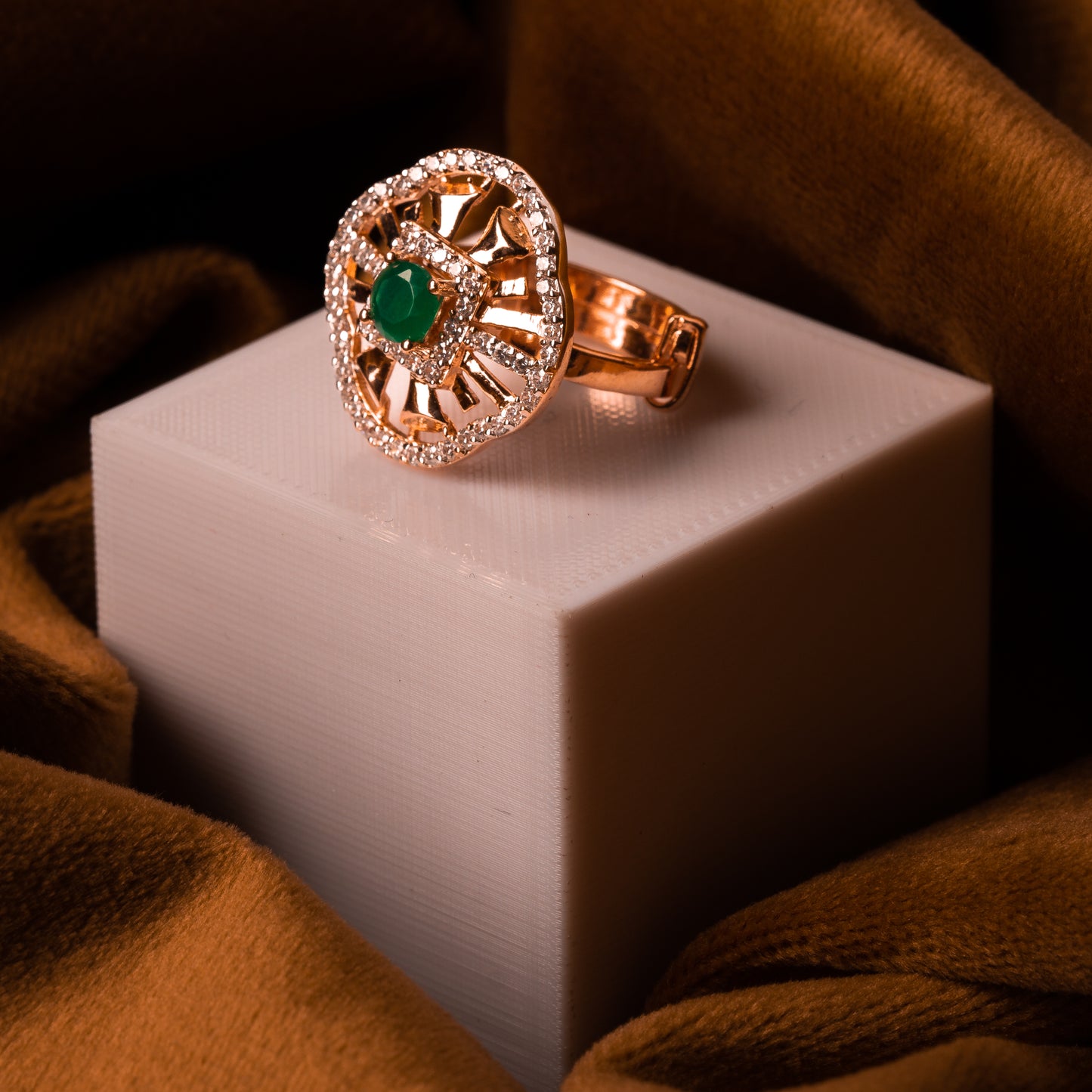 Rose Gold Emerald Essence Ring